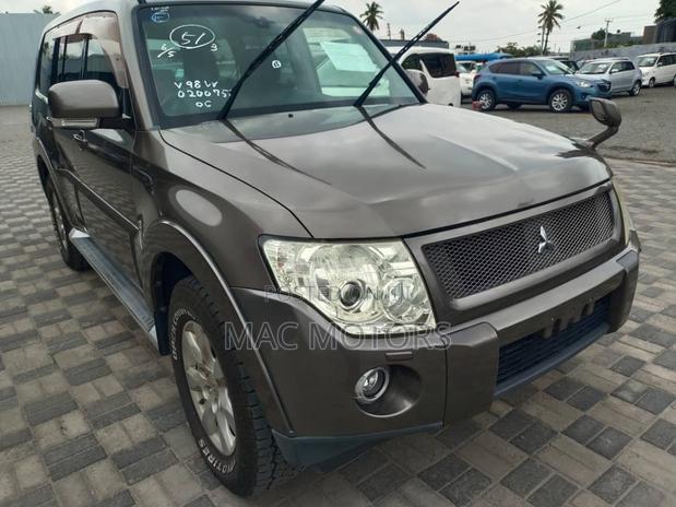 Mitsubishi Pajero 2008 Brown