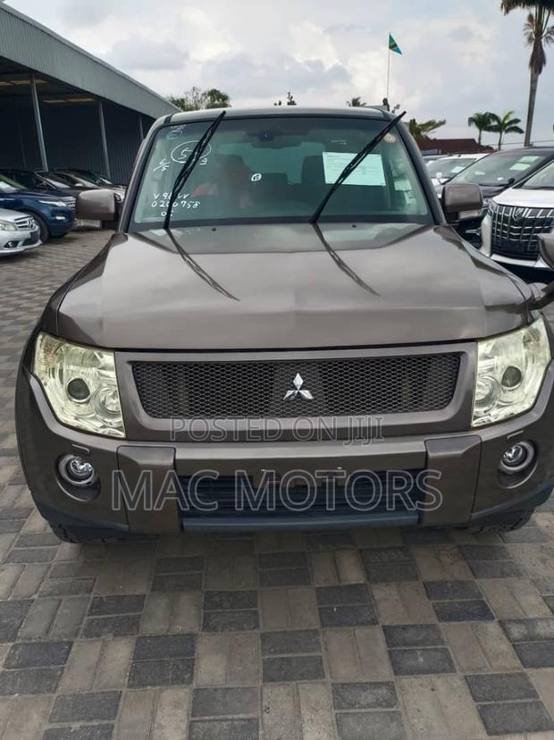 Mitsubishi Pajero 2008 Brown