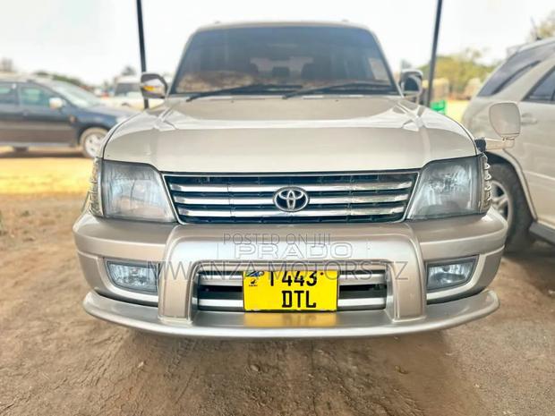 Toyota Land Cruiser Prado 2001 Beige