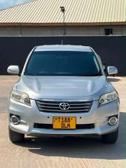 Toyota Vanguard 2012 Silver for sale