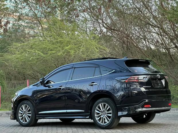 Toyota Harrier 2017 Black