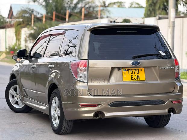 Subaru Forester 2009 Gold