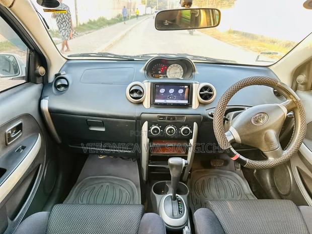 Toyota IST 2004 White