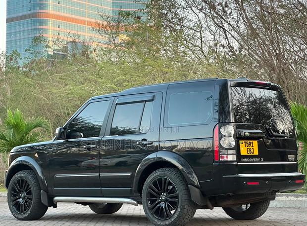 Land Rover Discovery 2010 Black