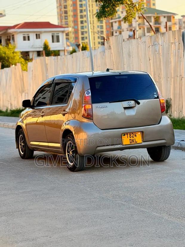 Toyota Passo 2007 Silver