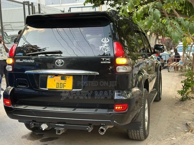 Toyota Land Cruiser Prado 2015 Black