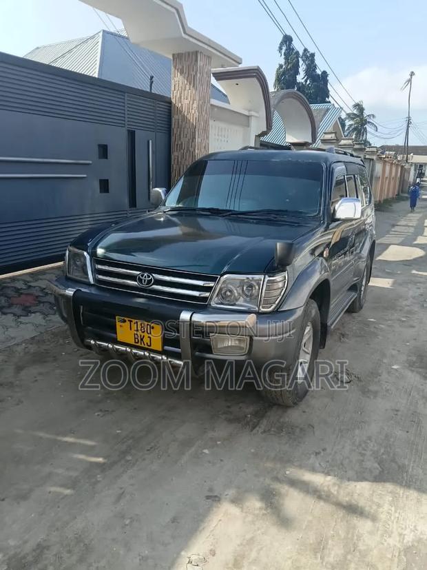 Toyota Land Cruiser Prado 2003 Blue