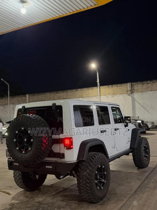 Jeep Wrangler 2018 Off white