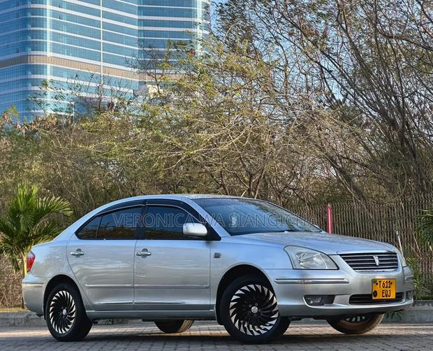 Toyota Premio 2004