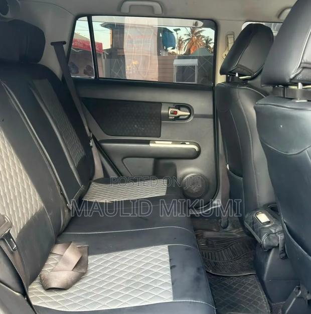 Toyota Corolla Rumion 2009 Black