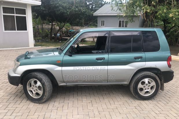 Mitsubishi Pajero IO 2003 Green