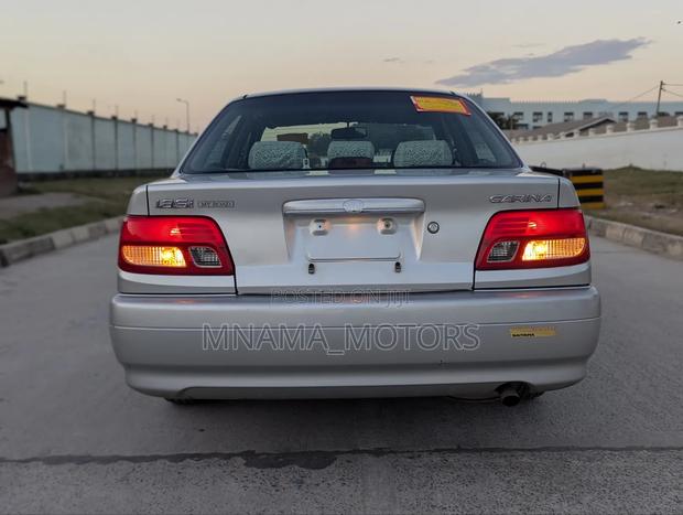 Toyota Carina 1999 Silver