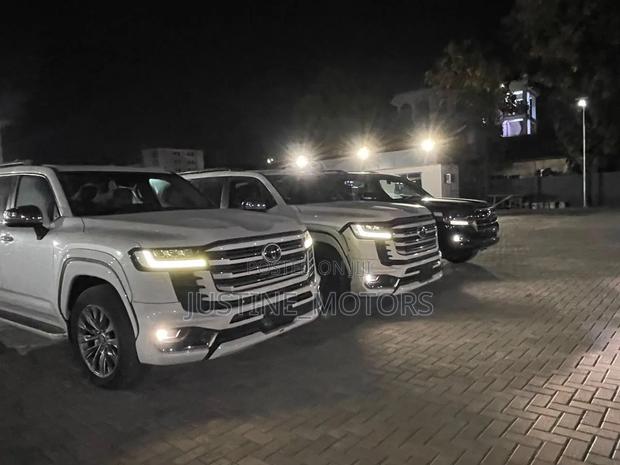 Toyota Land Cruiser 2024 White