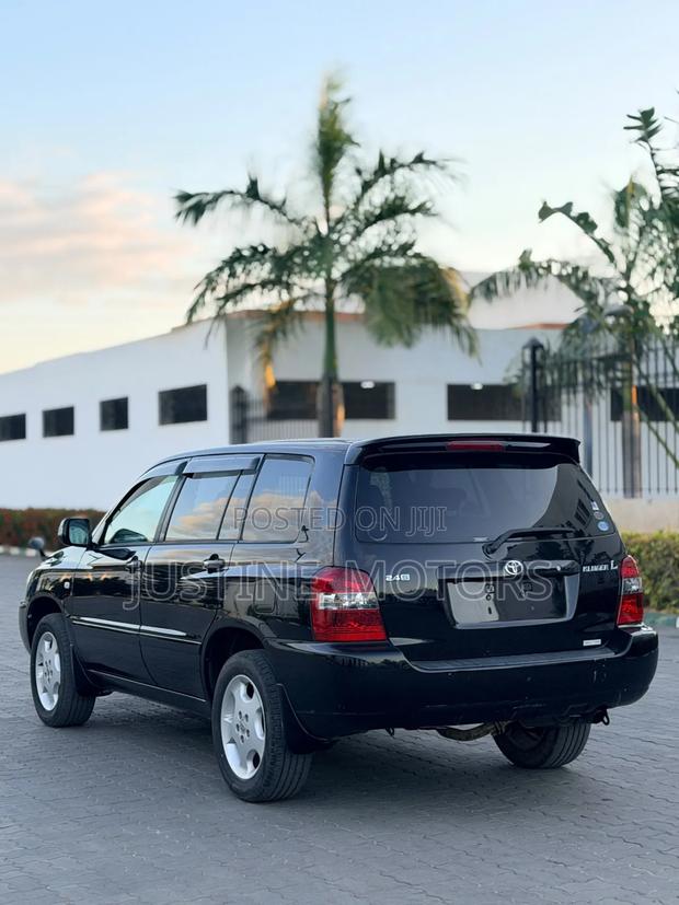 Toyota Kluger 2005 Black