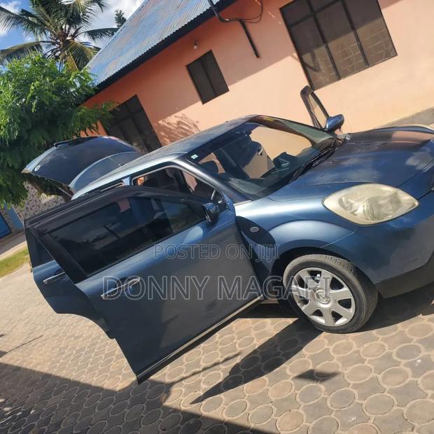 Mazda Verisa 2010 Blue