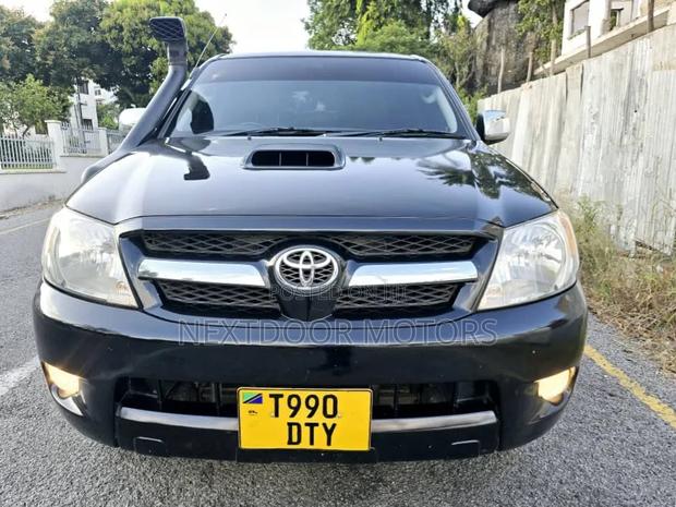 Toyota Hilux 2007 Black
