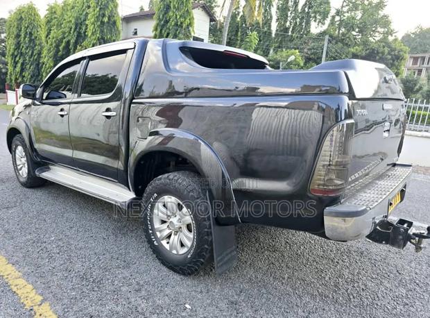 Toyota Hilux 2007 Black