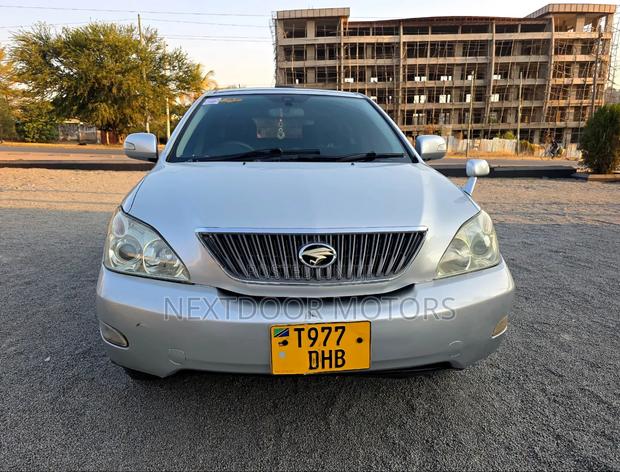 Toyota Harrier 2005 Silver