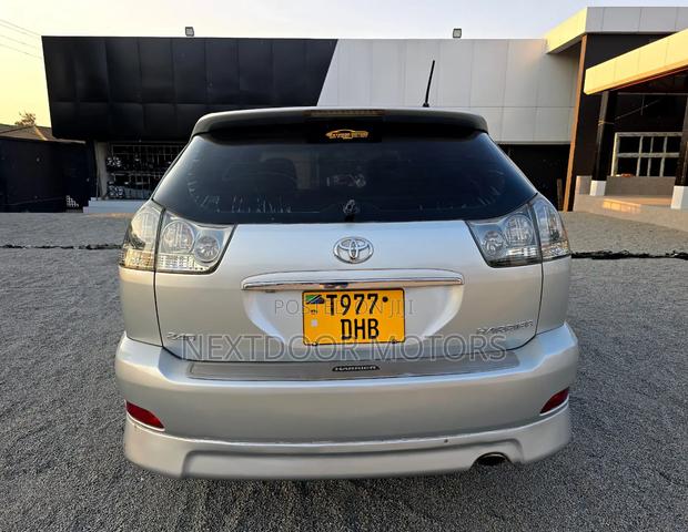 Toyota Harrier 2005 Silver