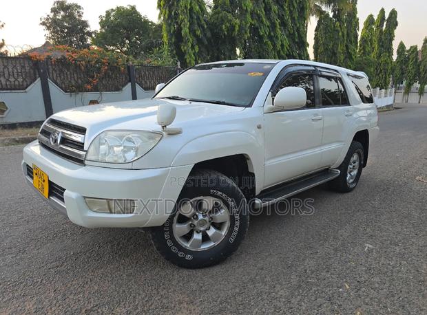 Toyota Hilux Surf 2004 White