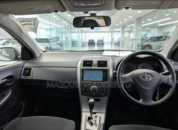 Toyota Corolla Fielder 2010 Silver
