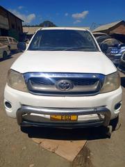 Toyota Hilux 2010 White for sale
