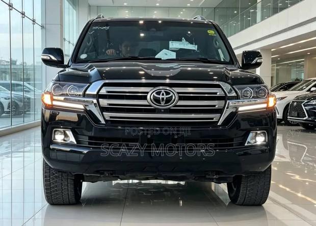 Toyota Land Cruiser 2016 Black