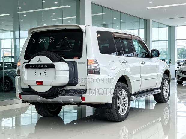 Mitsubishi Outlander 2013 White