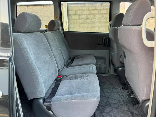 Toyota Noah 2005 Black