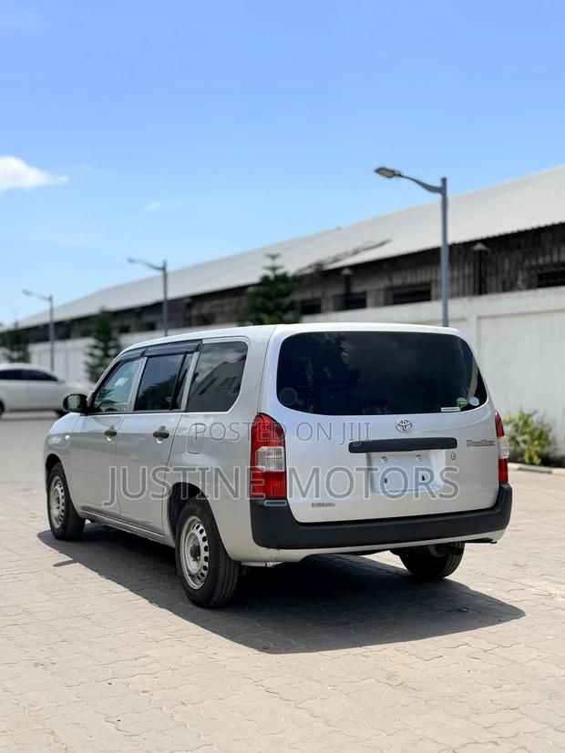 Toyota Probox 2016 Silver