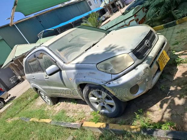 Toyota RAV4 2004 Silver