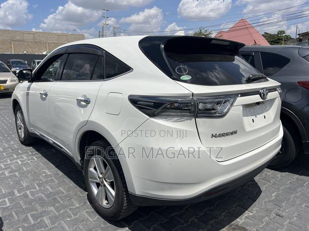 Toyota Harrier 2016 White