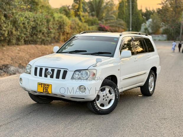 Toyota Kluger 2001 White