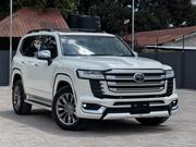Toyota Land Cruiser LC300 2024 White for sale