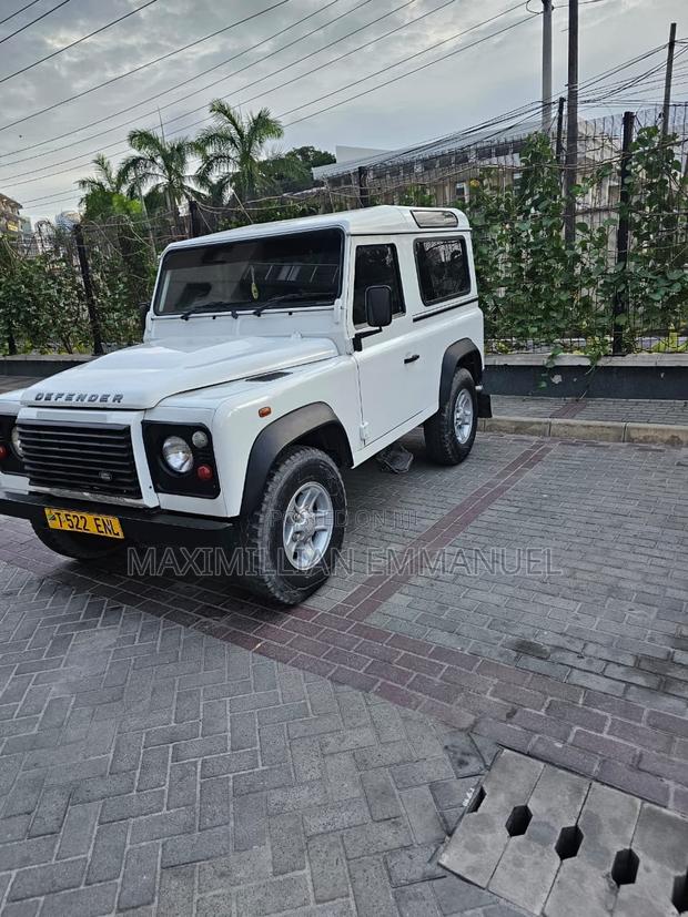 Land Rover Defender 2015 White