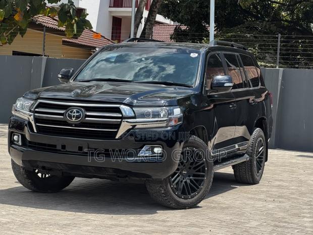 Toyota Land Cruiser 2021 Black