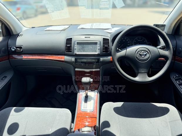 Toyota Premio 2003 Silver