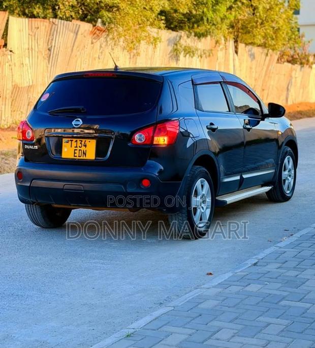 Nissan Dualis 2010 Black