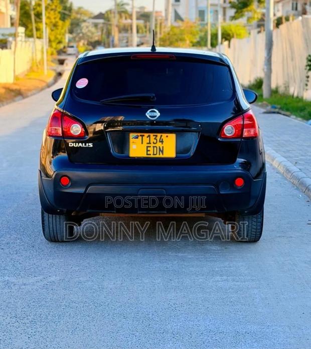 Nissan Dualis 2010 Black