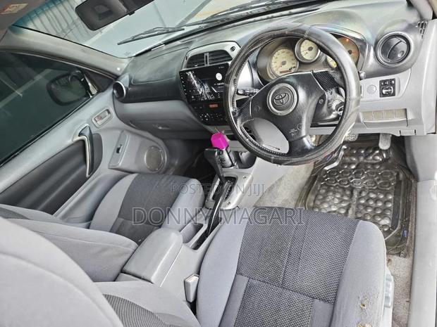 Toyota RAV4 2005 Silver