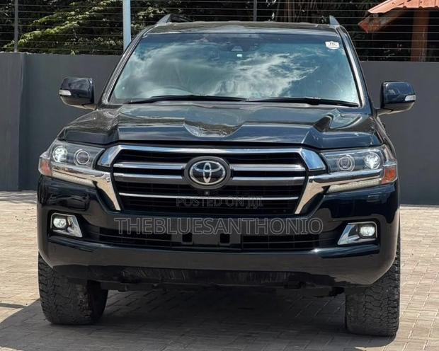 Toyota Land Cruiser 2021 Black