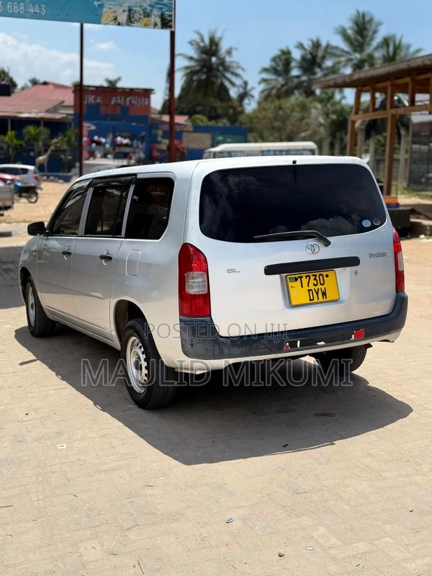 Toyota Probox 2004 Silver
