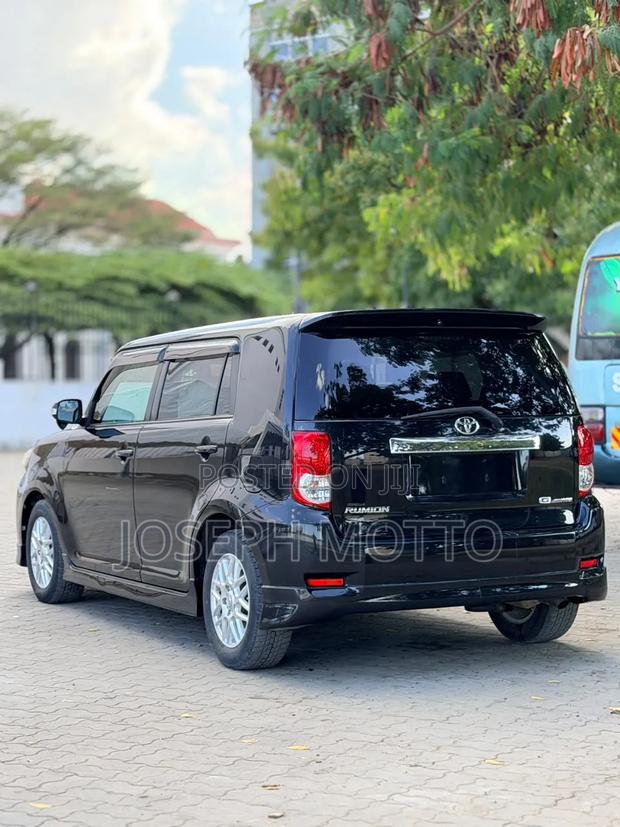 Toyota Rumion 1.5 FWD 2023 Black