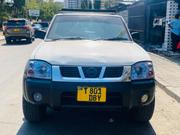 Nissan Hardbody 2001 White for sale