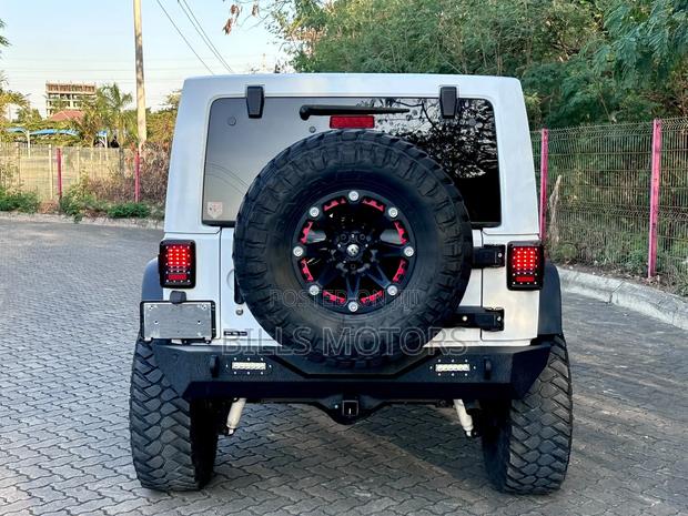 Jeep Wrangler 2017 White