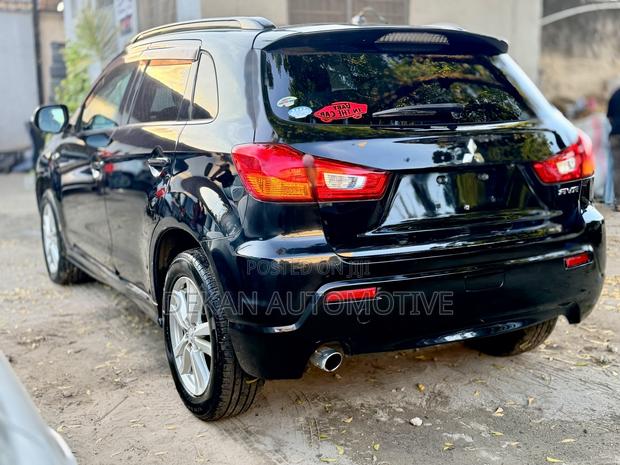 Mitsubishi RVR 2.0 2011 Black