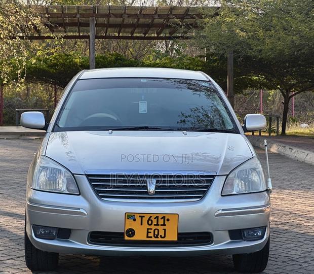 Toyota Premio 2004 Silver