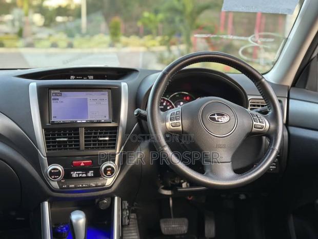 Subaru Forester 2.0D X 2011 Silver