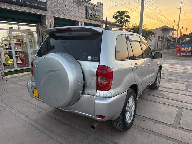 Toyota RAV4 2005 Silver
