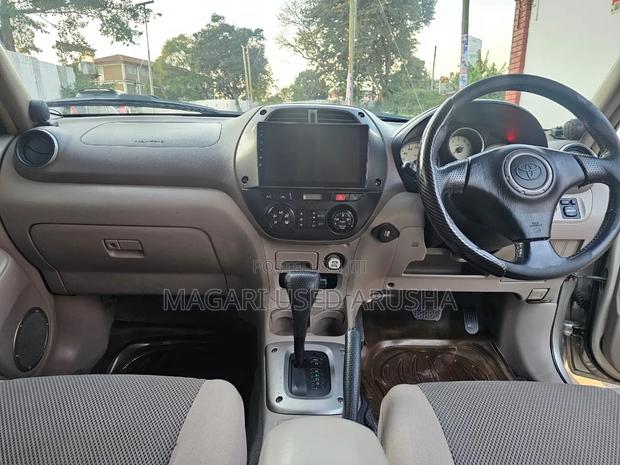 Toyota RAV4 2005 Silver